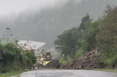 Longsor Terjang Jatiyoso Karanganyar, Terjadi Saat Warga Tertidur Lelap