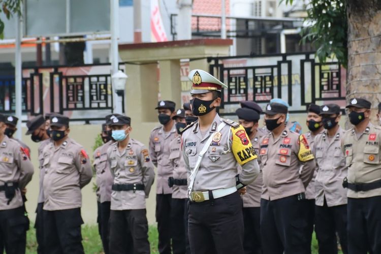 Apel pergeseran pasukan pengamanan malam takbiran Hari Raya Idul Fitri 2022 di Mapolres Pemalang