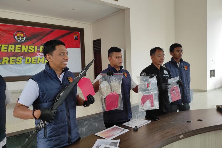 Baru Sebulan Bebas dari Penjara, Pemuda di Demak Nekat Bakar Rumah Mantan Kades gara-gara Dendam Lama