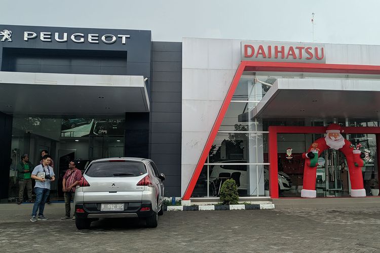 PT Astra Peugeot membuka diler resmi di Solo, Jawa Tengah (Jateng). Pembukaan diler ini salah satunya untuk menjaring konsumen di wilayah Solo, Semarang dan DIY. 