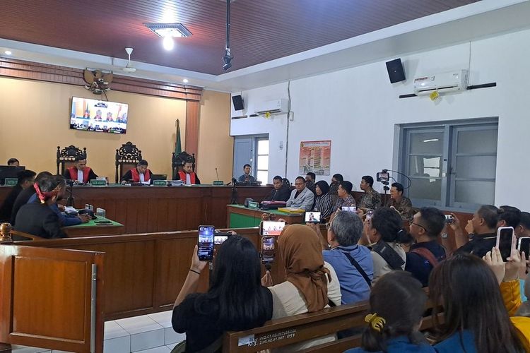 [HOAKS] PN Surakarta Menyatakan Ijazah Jokowi Palsu
