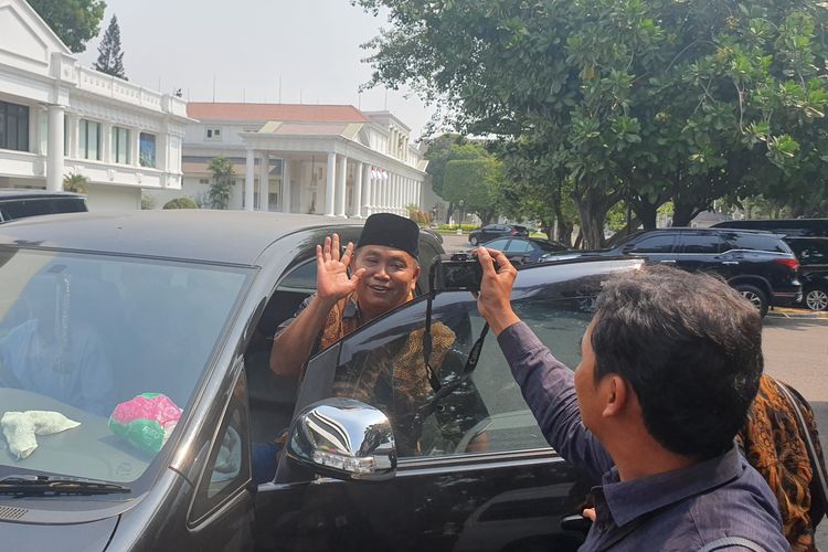 Wakil Ketua Umum Partai Gerindra Arief Poyuono mendatangi kompleks Istana Kepresidenan, Jakarta, Kamis (1/8/2019). 