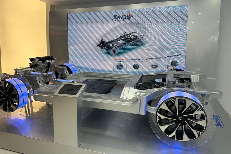 Changan Pamer Teknologi BlueCore Hybrid di Beijing Auto Show 2026