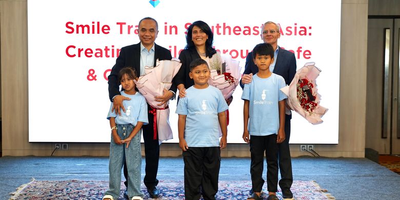 Perayaan pencapaian125.000 operasi bibir sumbing di Indonesia oleh yayasan internasional Smile Train di Jakarta (3/6/2025).