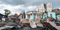 Pantau Langsung Korban Kebakaran di Tanjung Selor, Wabup Bulungan Serahkan Bantuan Sosial
