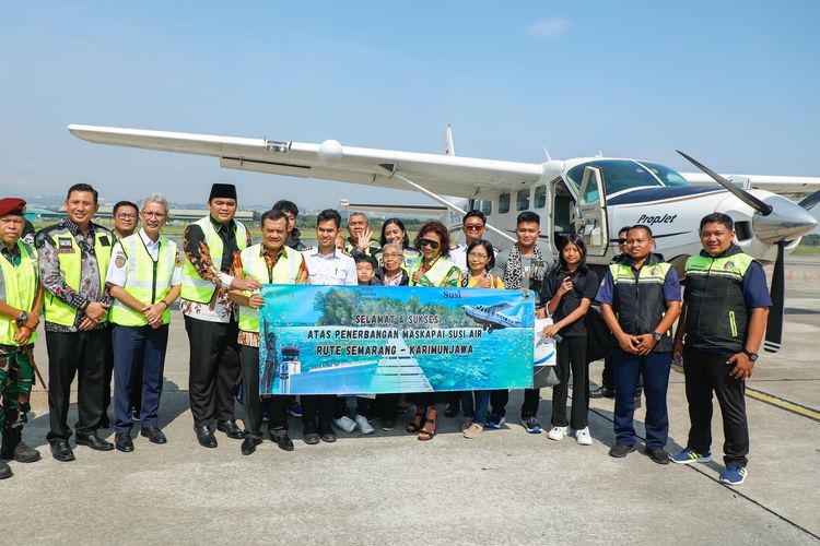 Acara Inaugural Flight Susi Air Rute Semarang-Karimunjawa di Terminal Keberangkatan Bandara Internasional Ahmad Yani Semarang, Jumat (4/7/2025).
