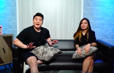 Chef Arnold saat berbincang dengan Yuri eks JKT48