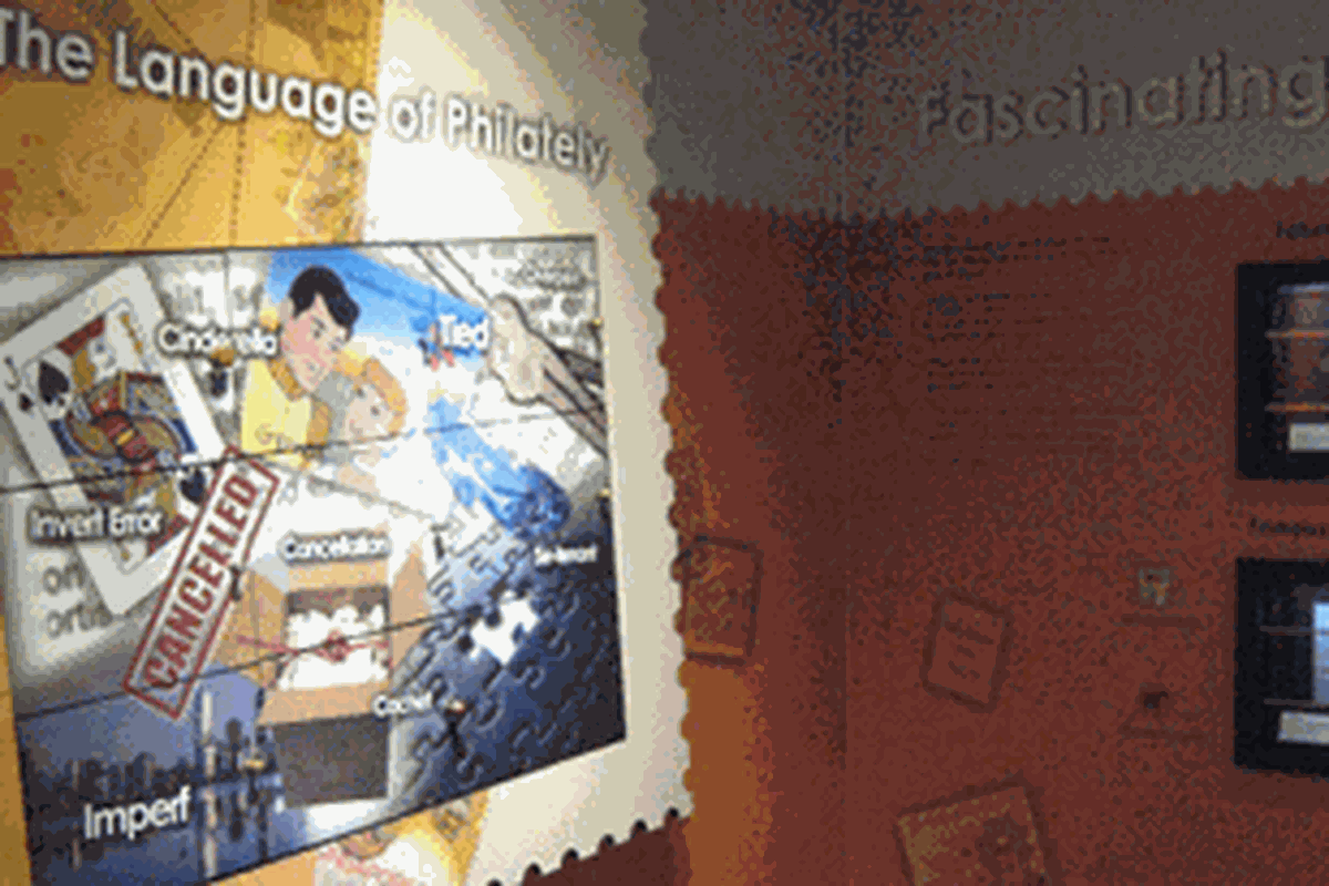 Museum Filateli Singapura berlokasi di 23-B Coleman Street. Pengunjung bisa mendapatkan informasi tentang sejarah perangko di Singapura dan dunia. Selain itu pengunjung juga bisa memperoleh berbagai suvenir seperti perangko dan pernak-pernik filateli lainnya. 