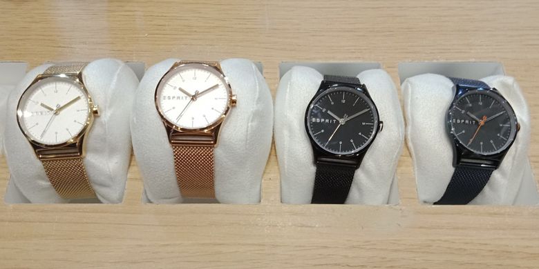 Salah satu contoh koleksi jam tangan Esprit Spring Summer Time & Jewels Collections untuk segmen Lab.