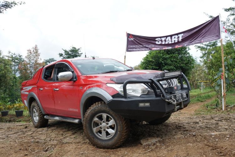 Pengguna Triton Belajar Off-Road