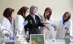 MAN 4 Jakarta Raih ASRI Awards Berkat Rakit Sabut untuk Kurangi Bau Ciliwung