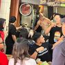 Kaesang Diserbu Warga untuk Swafoto Saat Ngopi di Pontianak