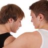 Kepergok Warga Berhubungan Intim di Tempat Suci, Pasangan Gay Ini Terancam 2 Tahun Penjara