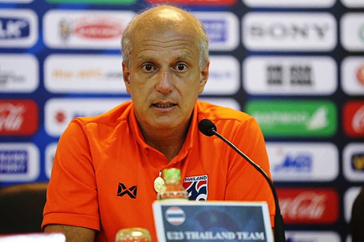 Pelatih tim nasional U-23 Thailand, Alexandre Gama. 