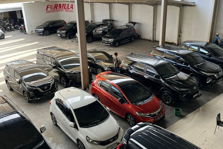 Pasar mobil bekas diklaim lesu pada 2025