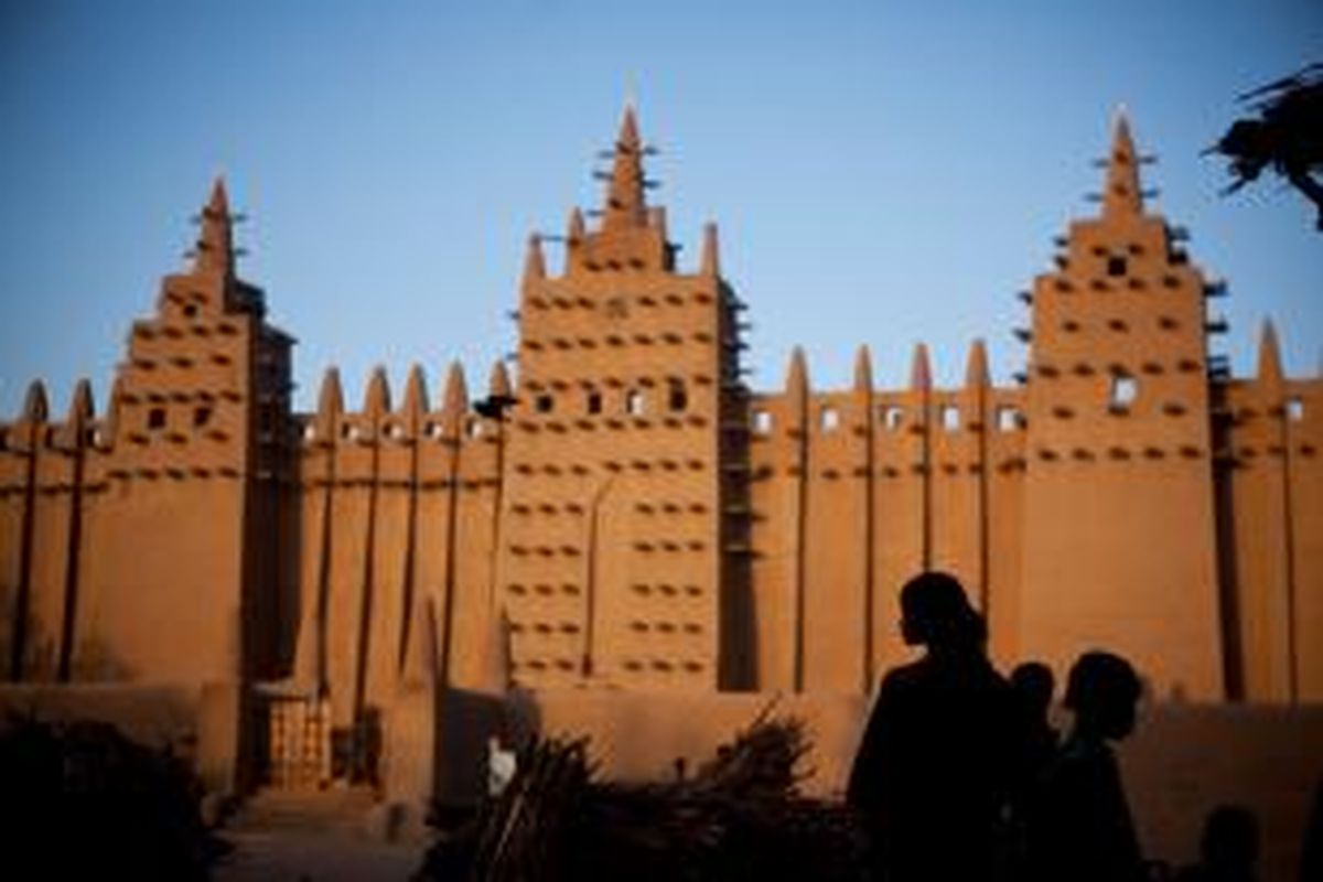 Masjid Raya di Djenne, Mali, Afrika Barat.