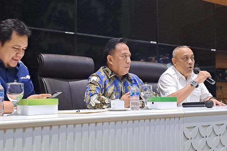 Direktur Bina Haji Direktorat Jenderal Penyelenggaraan Haji dan Umrah Kemenag RI Arsad Hidayat saat menghadiri acara diskusi di Gedung DPR RI, Kamis (16/5/2024).