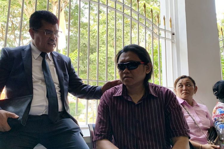 Tunanetra di Surabaya Didakwa Aniaya Istri, Gara-gara Tolak Berhubungan Badan