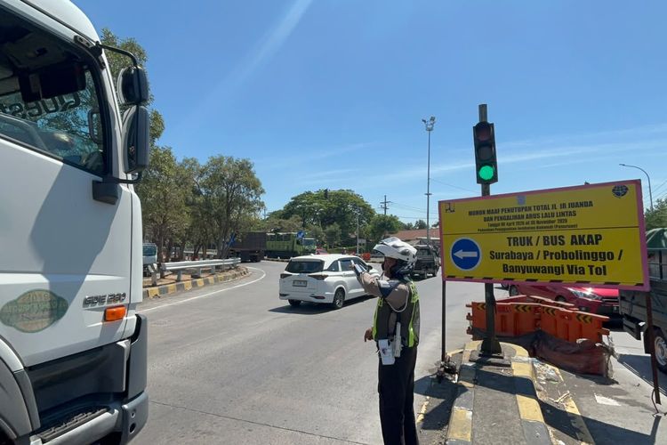 Kerap Bikin Macet, Polisi Larang Warga Atur Lalu Lintas Mandiri di Exit Tol Pasuruan