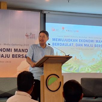 Kepala Eksekutif Pasar Modal, Derivatif Keuangan dan Bursa Karbon OJK Inarno Djajadi dalam Media Gathering Pasar Modal, Sabtu (15/11/2025).