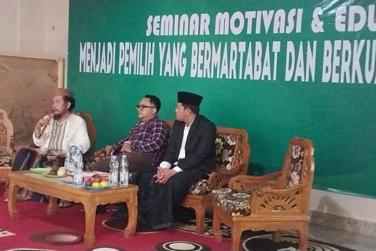 Badan Pengawas Pemilu (Bawaslu) Kota Bogor, Jawa Barat, menggelar sosialisasi pengawasan pemilu kepada pemilih pemula di Pondok Pesantren Sirojul Huda, Senin (30/5/2022).