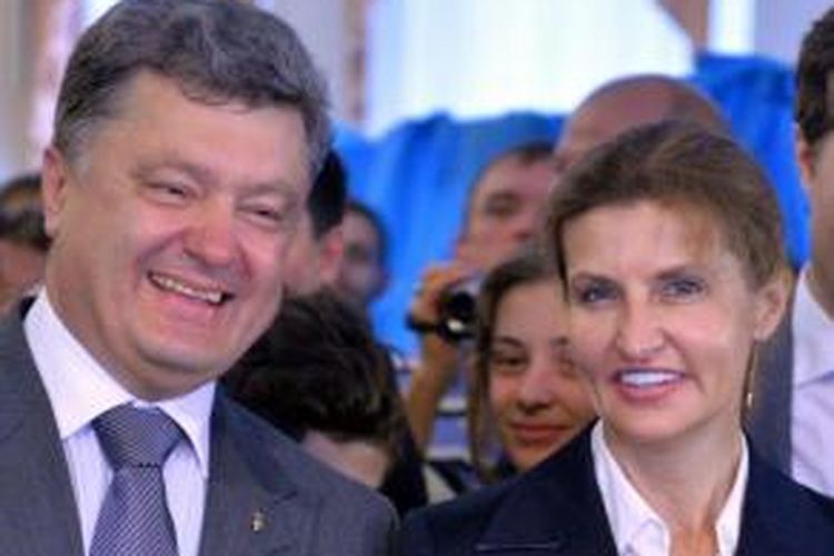 Presiden terpilih Ukraina, Petro Poroshenko dan istrinya, Marina.