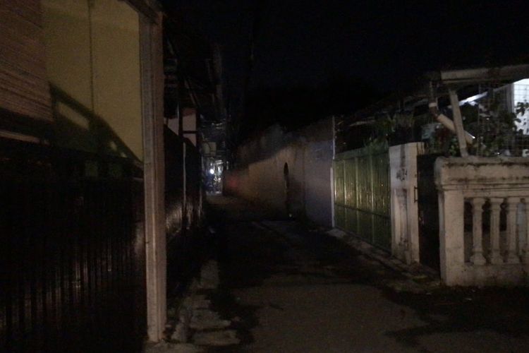Gang rumah terduga teroris di Jatipadang, Pasar Minggu, Jakarta Selatan pada Rabu (7/4/2021) malam.