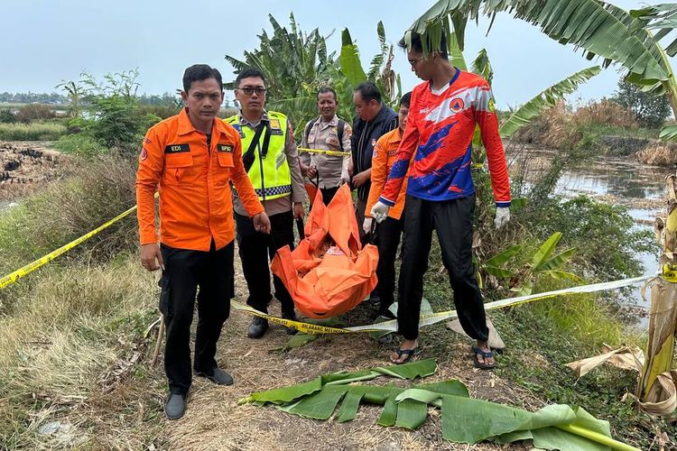 Dua Warga Saat Berkebun Dikejutkan Jasad Pria Mengapung di Sungai Buntu Kendal