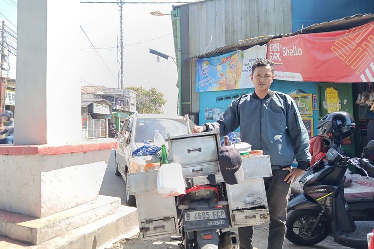 Tempuh 80 Km Setiap Hari, Kisah Pedagang Bubur Tambun Bertahan demi Keluarga