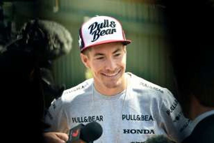 Pebalap Aspar Honda dari Amerika Serikat, Nicky Hayden, berbicara kepada media dalam acara jelang GP Australia di Phillip Island, Kamis (15/10/2015).