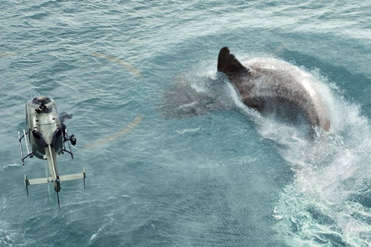 Seekor hiu Megalodon raksasa berkeliaran dalam film The Meg.
