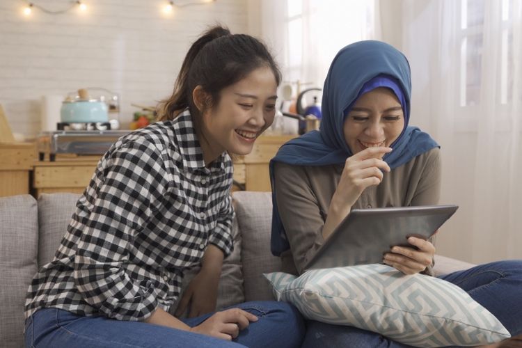 Meski di rumah, banyak kegiatan seru yang bisa dilakukan untuk ngabuburit