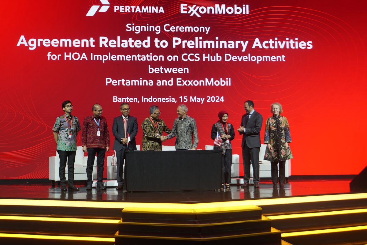 PT Pertamina Hulu Energi (PHE) menjalin kerja sama terkait pengembangan hub Carbon Capture and Storage (CCS/CCUS) regional dengan ExxonMobil di IPA CONVEX ke-48, Ice BSD, Tangerang, Rabu (15/5/2024).