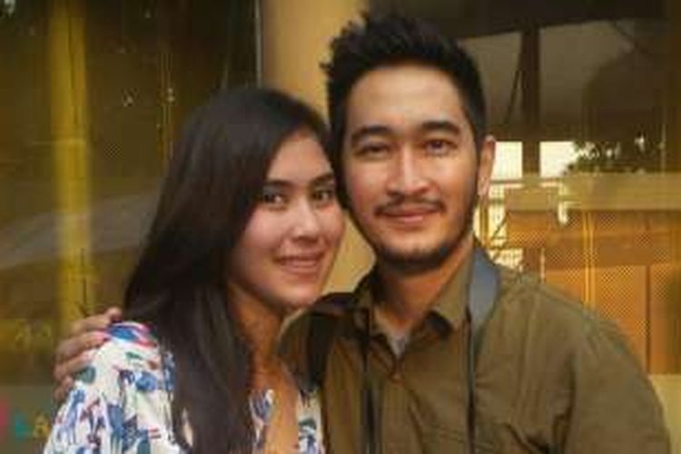 Syahnaz Sadiqah dan Ritchie Ismail atau Jeje 'Govinda'