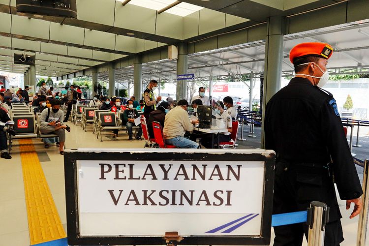 KAI Daop 1 Jakarta wajibkan penumpang miliki bukti vaksinasi 