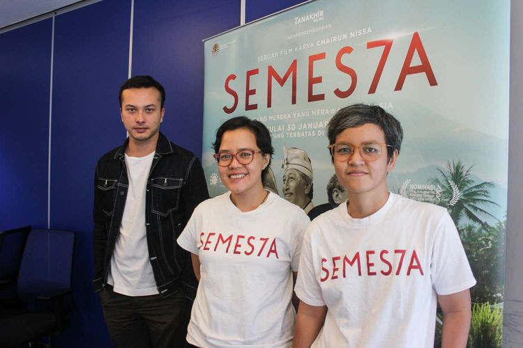 Nicholas Saputra , Mandy Marahimin, Chairun Nissa saat Media visit film Semesta di Kantor Redaski Kompas.com, Menara Kompas, Jakarta, Selasa(28/1/2020). Film Semesta akan tayang 30 Januari 2020.