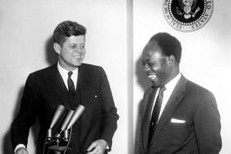 Presiden AS Jonh F Kennedy bersama kepala negara pertama Ghana, Kwame Nkrumah di Washington DC pada 1961.