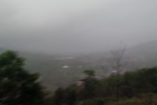 Hujan Intensitas Tinggi Sebabkan Longsor di Warungkiara Sukabumi