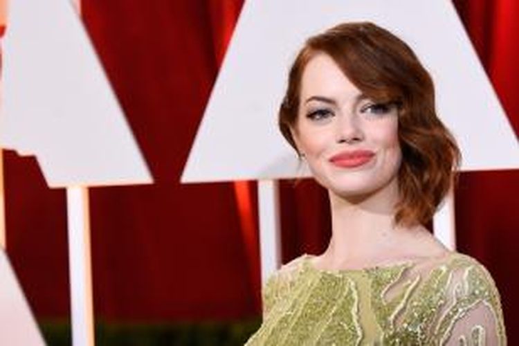 Emma Stone menghadiri Academy Awards ke-87 di Hollywood & Highland Center, Hollywood, California (AS), Minggu (22/2/2015) waktu setempat.