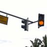 Lampu Kuning yang Makin Diabaikan di Persimpangan