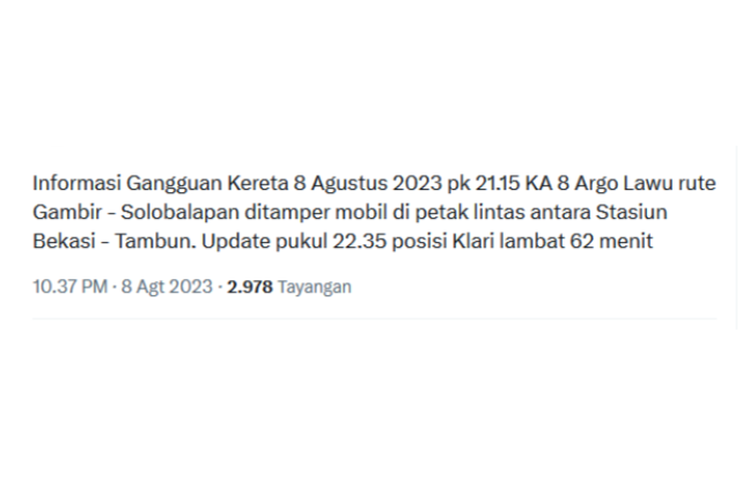 Tangkapan layar KA Argo Lawu tertemper mobil di petak Stasiun Bekasi-Tambun.