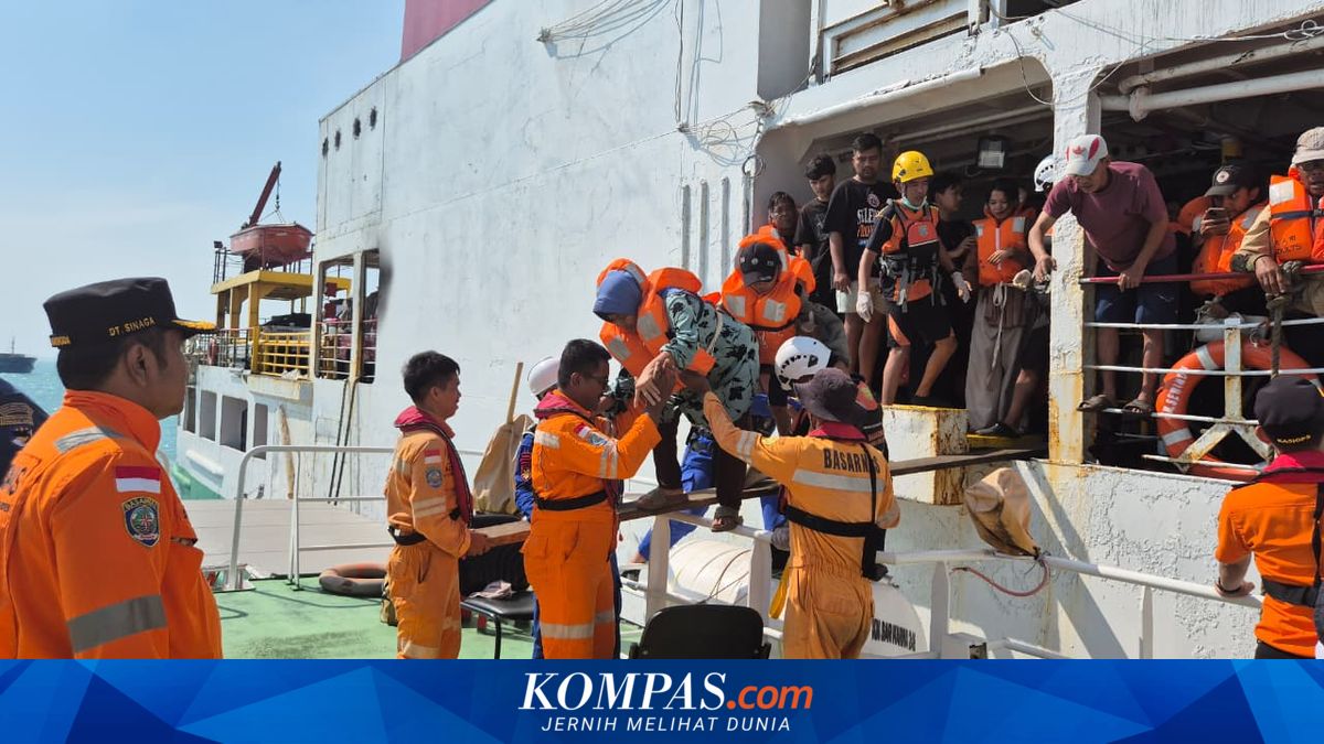 Terhalang Kapal Kandas, 253 Penumpang KM Sewindu Dari Tanjung Priok Dievakuasi Darurat di Pangkalbalam