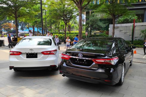 Alasan Kenapa Sedan Jarang Punya Wiper Belakang