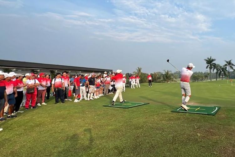 Perusahaan tanda tangan digital Privy  menggelar ajang Privy Golf Point  Tournament 2023 di Sentul Highland Golf Club, Sentul, Kamis (11/5/2023). 


