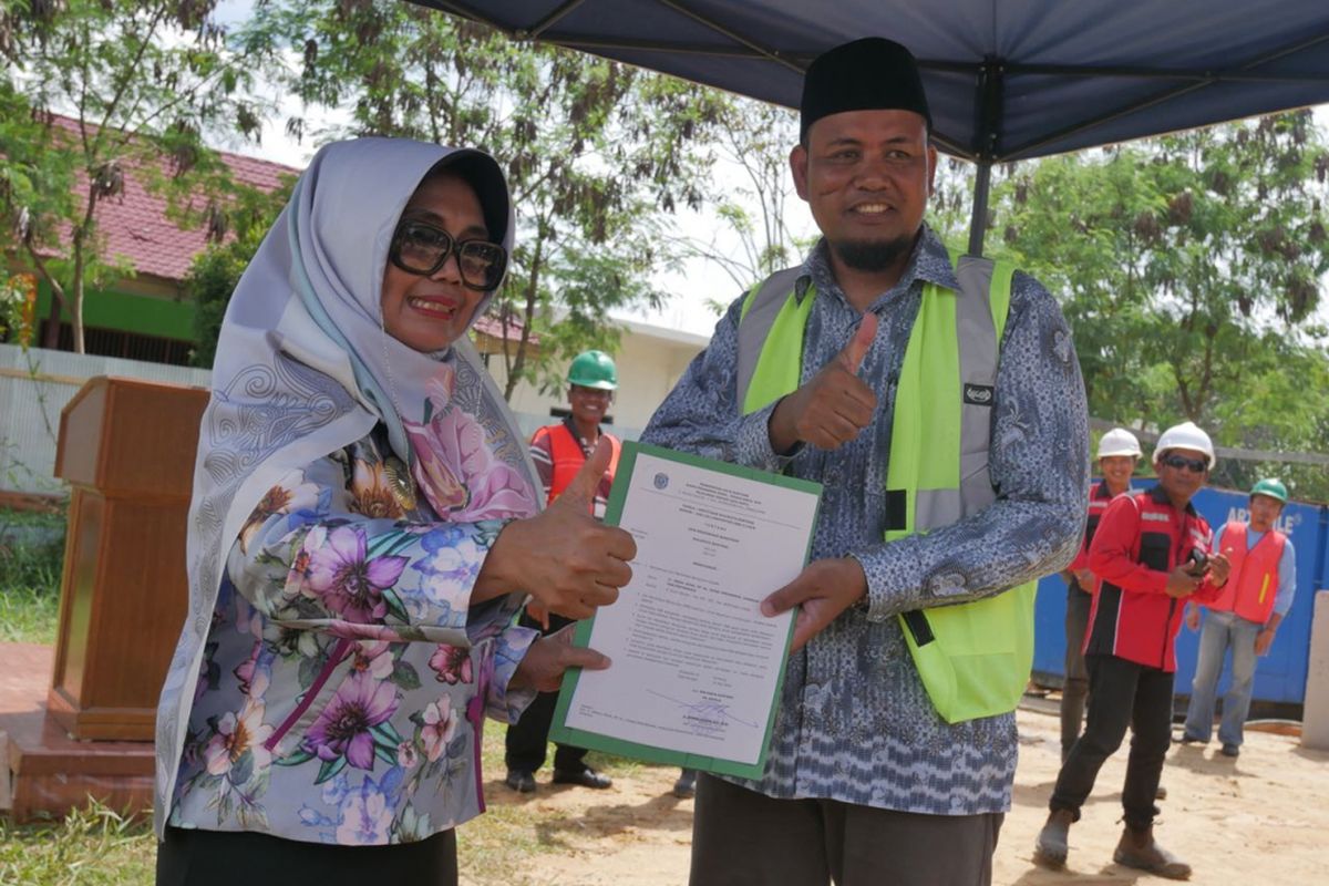 Kementerian PUPR melalui Ditjen Penyediaan Perumahan melakukan groundbreaking rumah susun Pondok Pesantren Hidayatullah di Kota Bontang, Kalimantan Timur. Pembangunan rumah susun menggunakan anggaran tahun 2018.