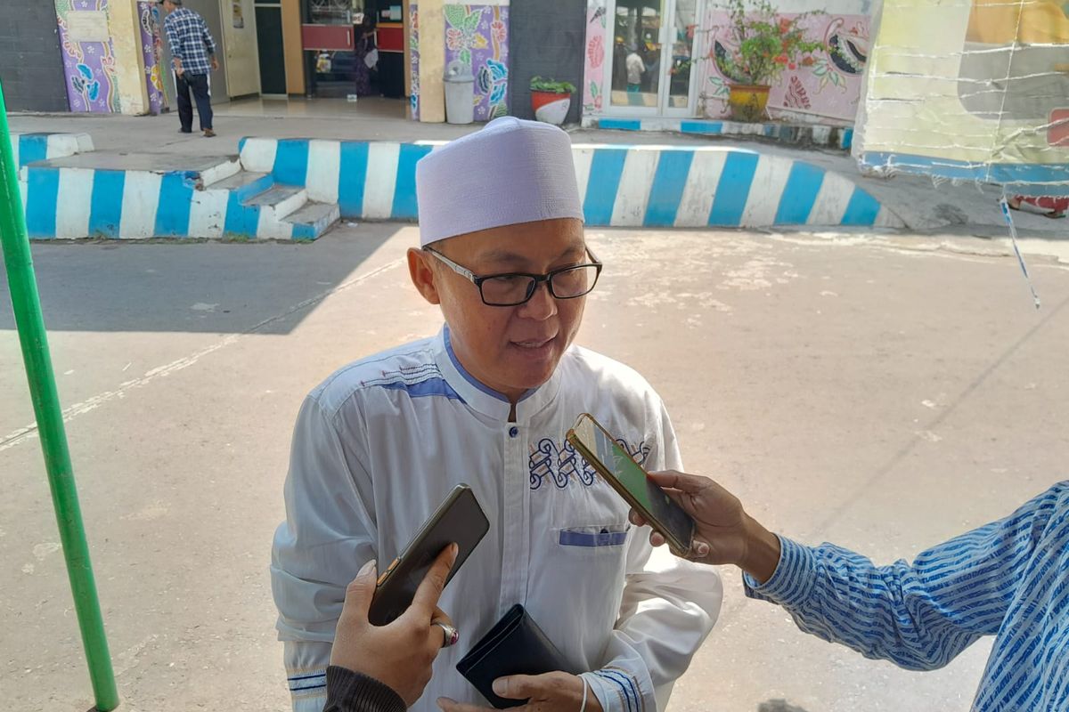 Hj. Hari Trianto warga Kelurahan Mimbaan, Kecamatan Panji, Kabupaten Situbondo, Provinsi Jawa Timur melapor ke Polres Situbondo pada Senin (13/11/2023).