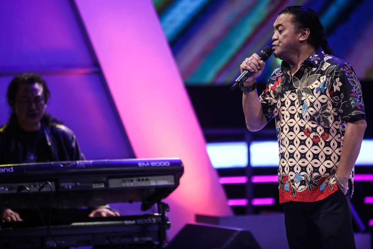 Penyanyi campursari, Didi Kempot saat cek sound sebelum acara program Rosi di Kompas TV di Menara Kompas, Jakarta, Kamis (1/8/2019).