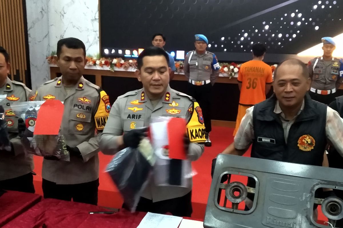 Kapolres Blitar AKB Arif Fazlurrahman memberikan keterangan pers, Selasa (2/9/2025) sore.