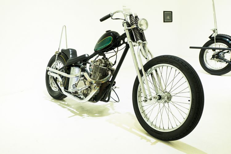 Yamaha SR400 bergaya american chopper garapan BGG Garage