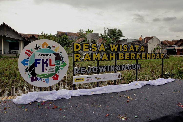 PT Adira Dinamika Multi Finance, Tbk. (Adira Finance) mengadakan Jelajah Desa Wisata Rejowinangun dan Festival Pasar Rakyat di Pasar Legi Kotagede yang menjadi bagian dari rangkaian program Festival Kreatif Lokal 2022 di kota Yogyakarta. 